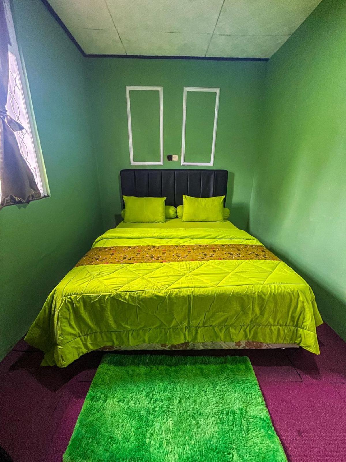 Green Savannah Homestay Syariah Diyeng Extérieur photo